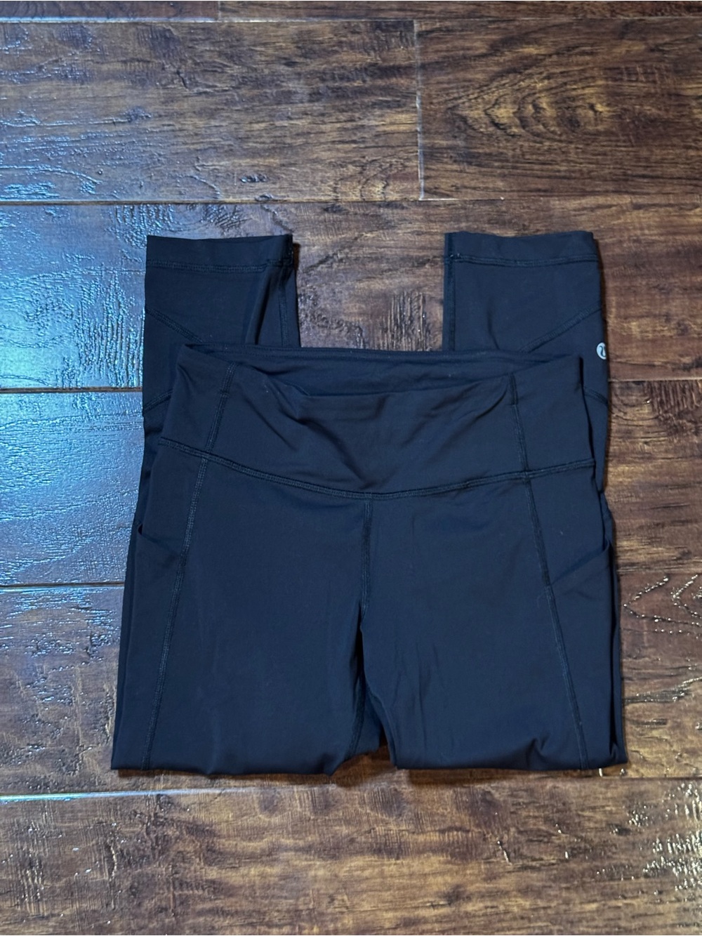 Lululemon Black Cropped Legging Pants Activewear Running Size 4